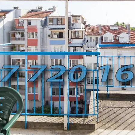 Lazur - Sunny Flat Apartman *